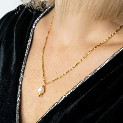 EVOLET || Gold Necklace with Natural Pearl