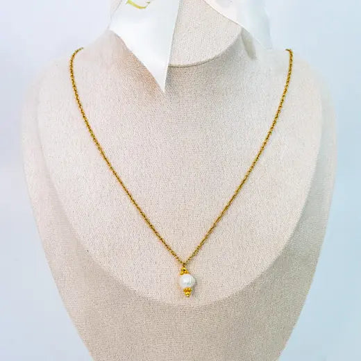 EVOLET || Gold Necklace with Natural Pearl