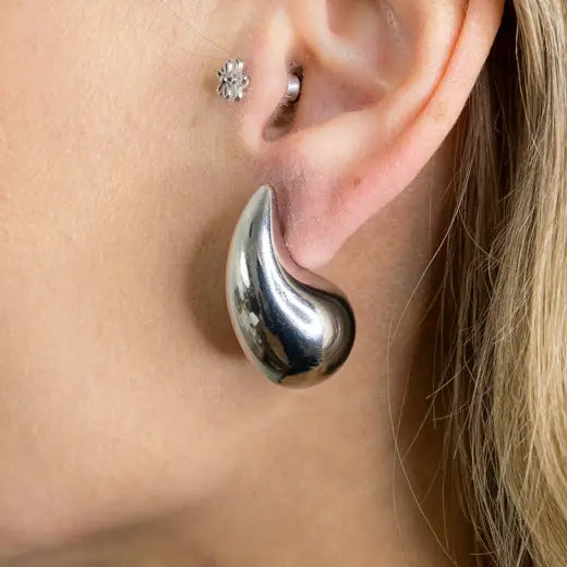 AURORA || Silver Teardrop Earrings