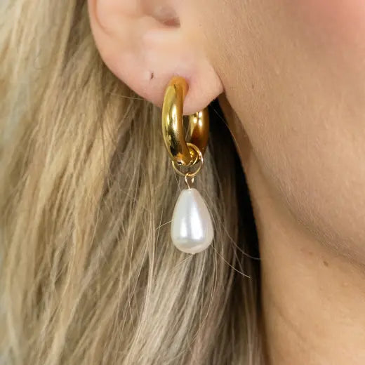 SYRA || Pearl Dangle Earrings