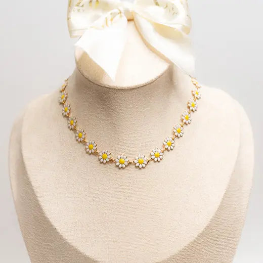 CERA || Daisy Necklace