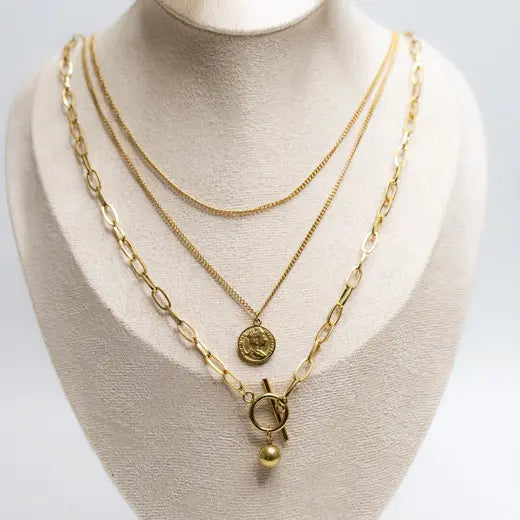 MYSTA || Triple-Layered Necklace with a Coin