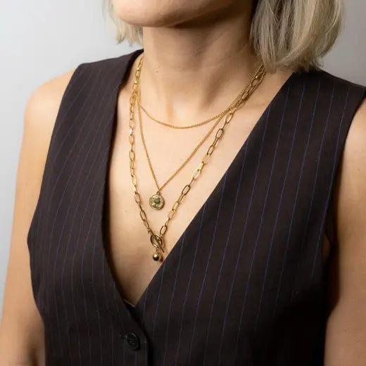 MYSTA || Triple-Layered Necklace with a Coin