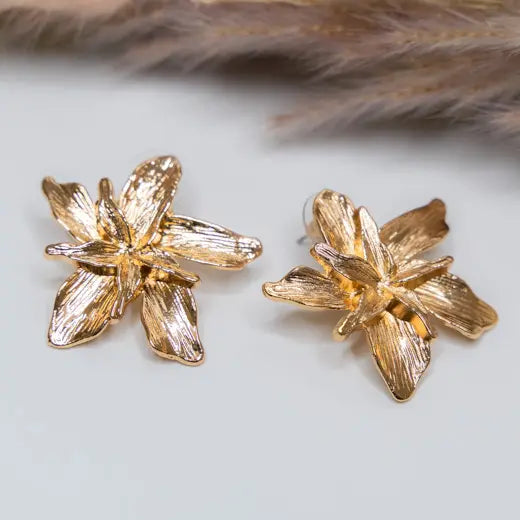 AVA || Vintage Flower Earrings