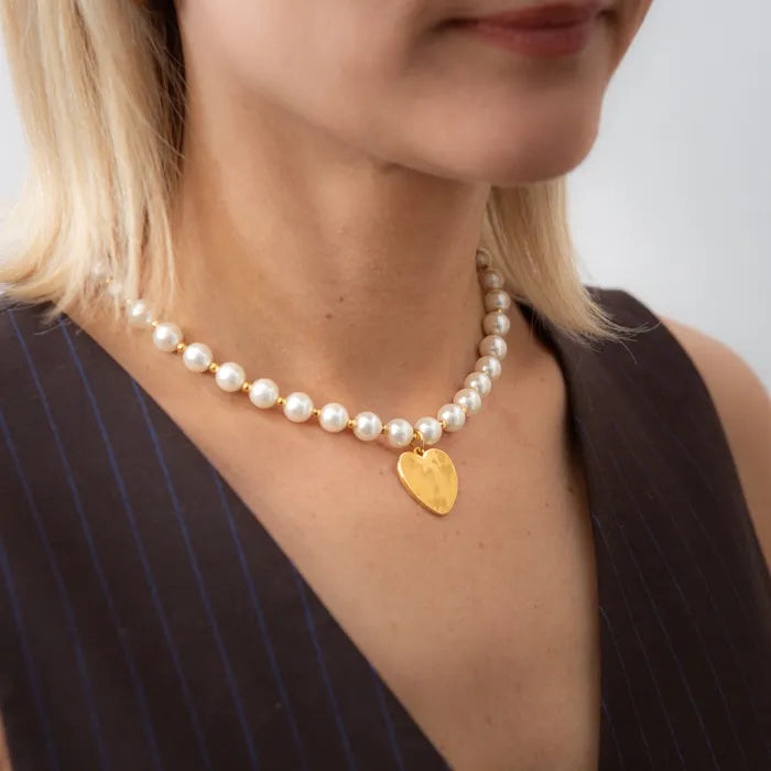 Elegant Pearl Necklace