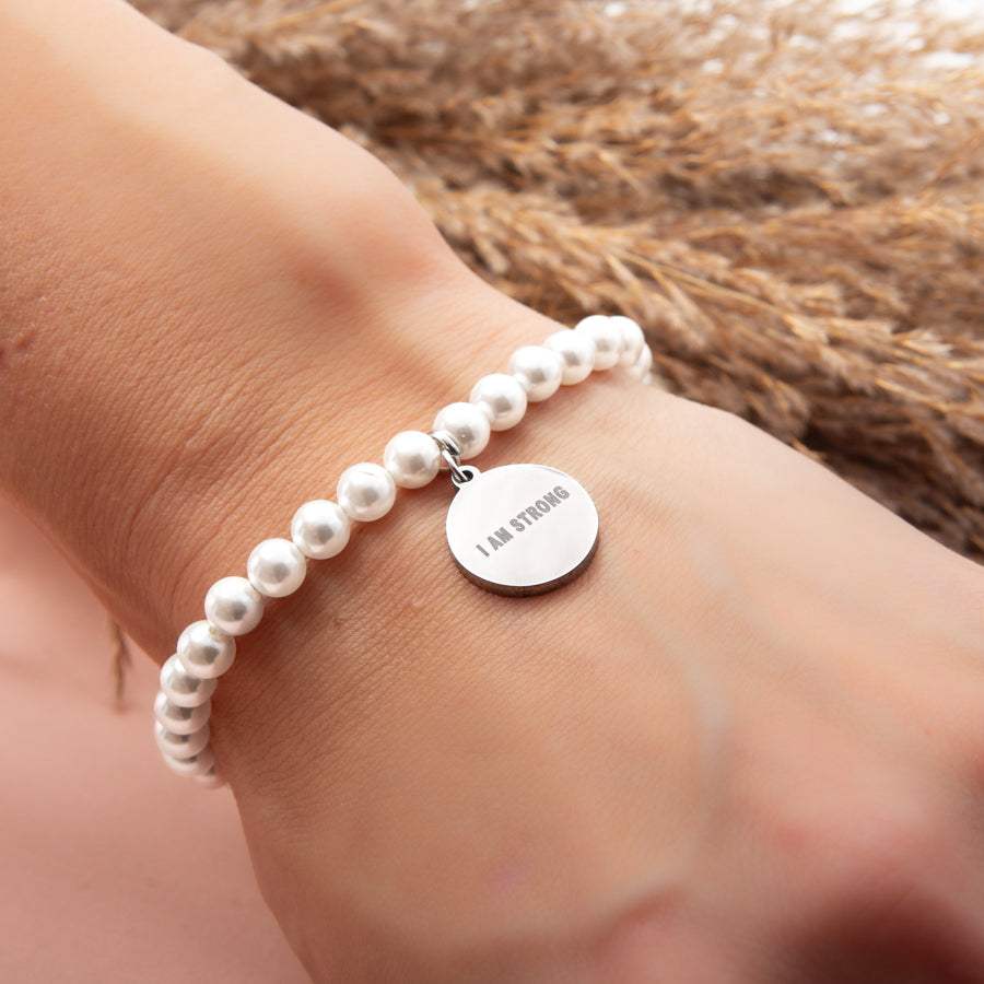 Inspirational "I AM STRONG" Pearl Bracelet
