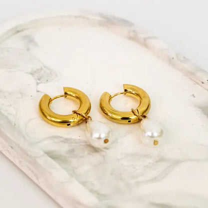 SYRA || Pearl Dangle Earrings