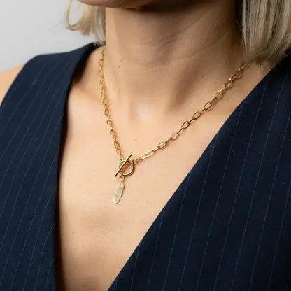KORA || Boho Necklace with Feather Chain