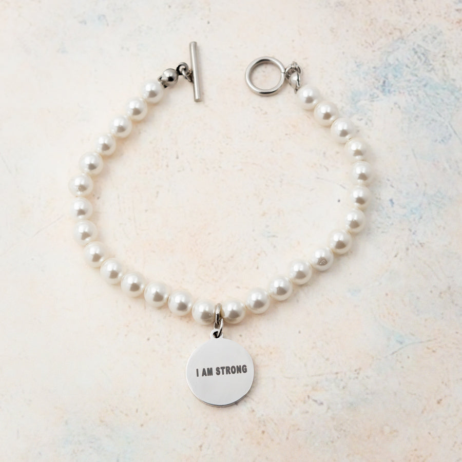 Inspirational "I AM STRONG" Pearl Bracelet